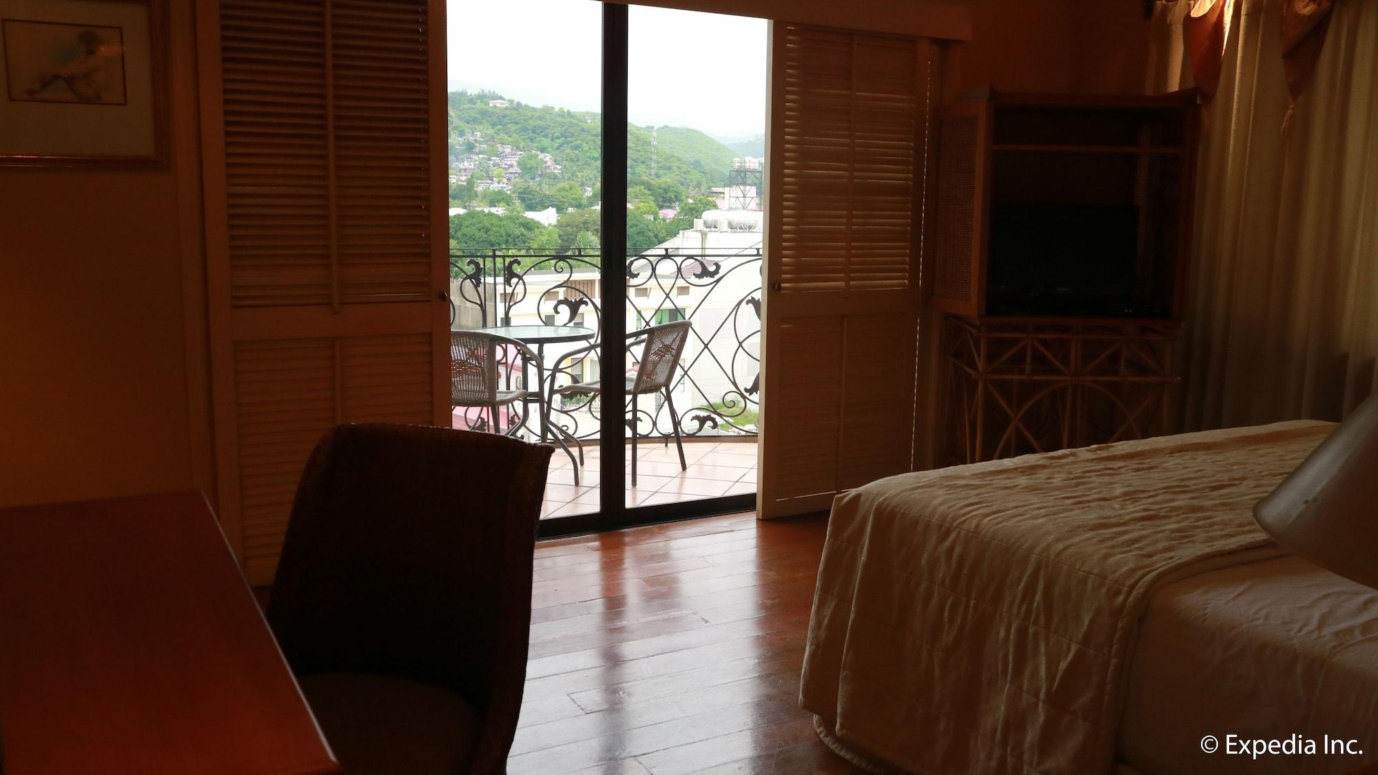 Sophia Suites Residence Hotel Cebu Екстериор снимка