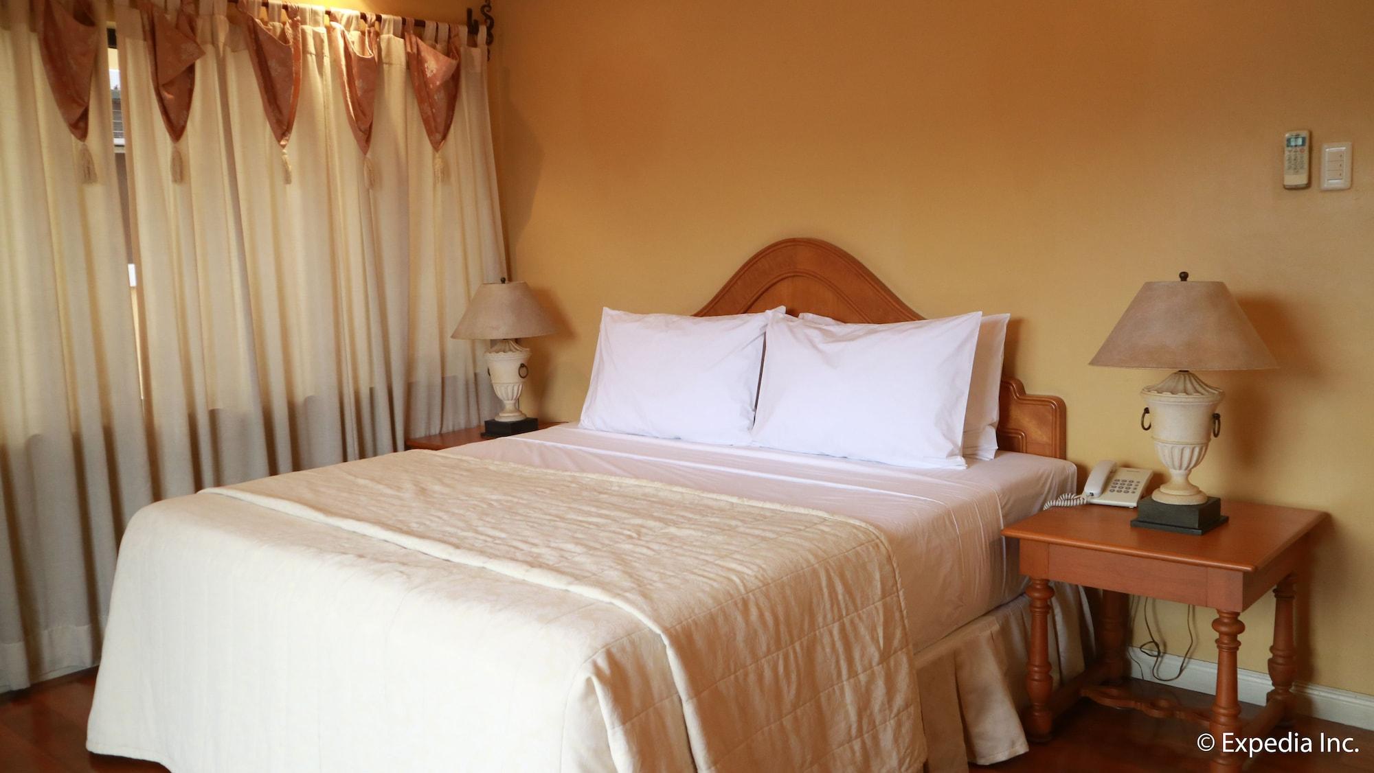 Sophia Suites Residence Hotel Cebu Екстериор снимка