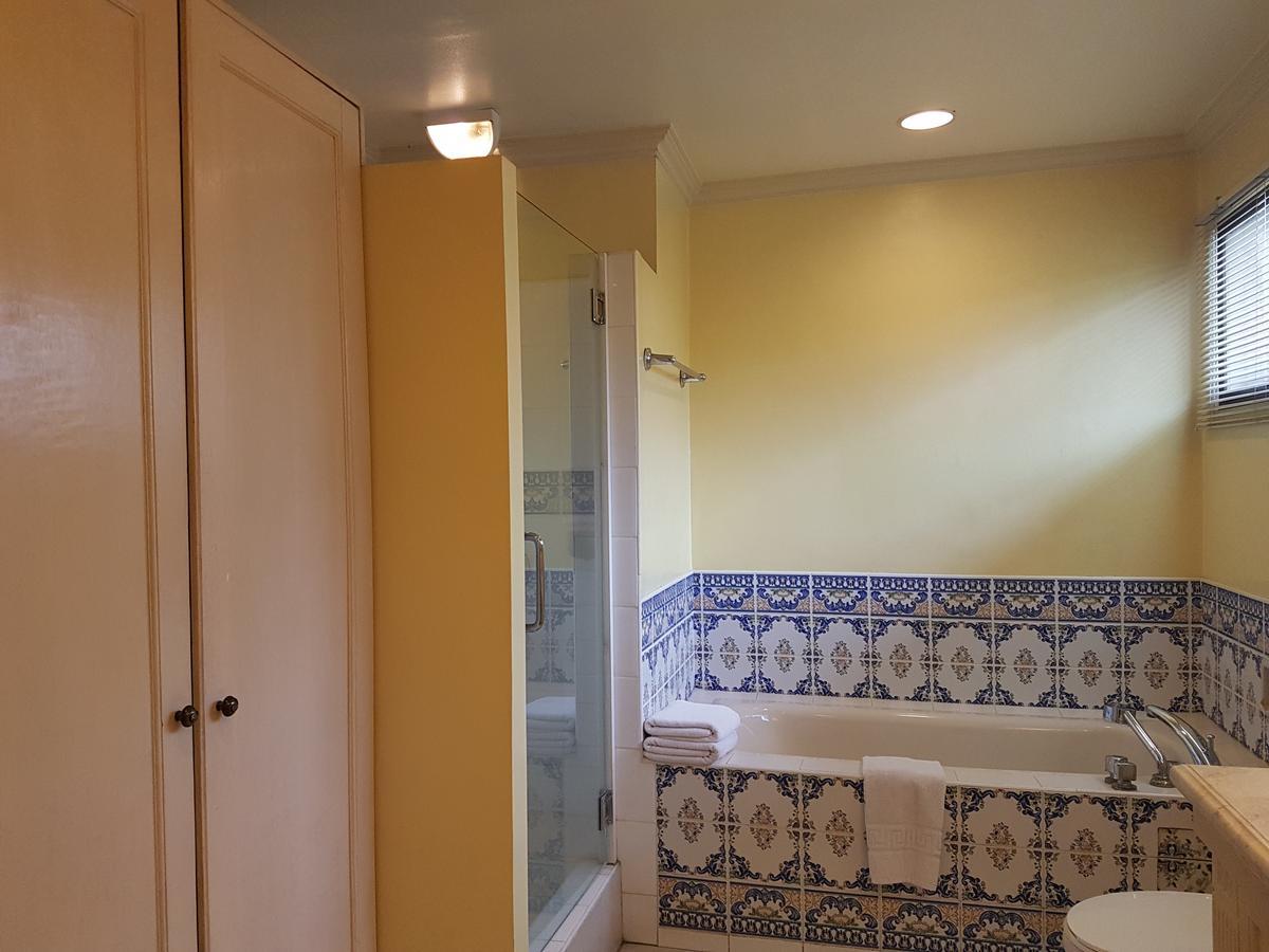 Sophia Suites Residence Hotel Cebu Екстериор снимка