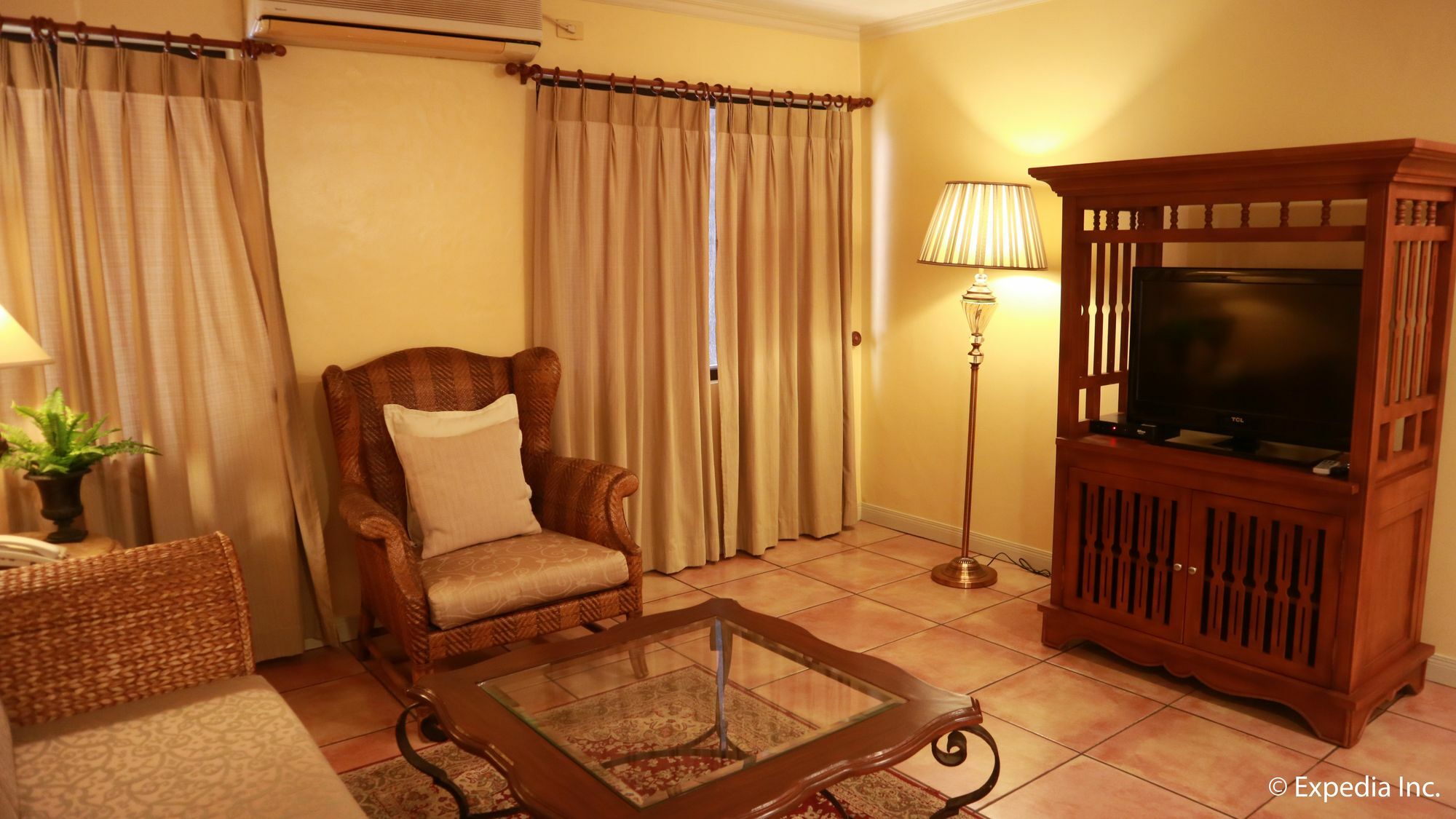 Sophia Suites Residence Hotel Cebu Екстериор снимка